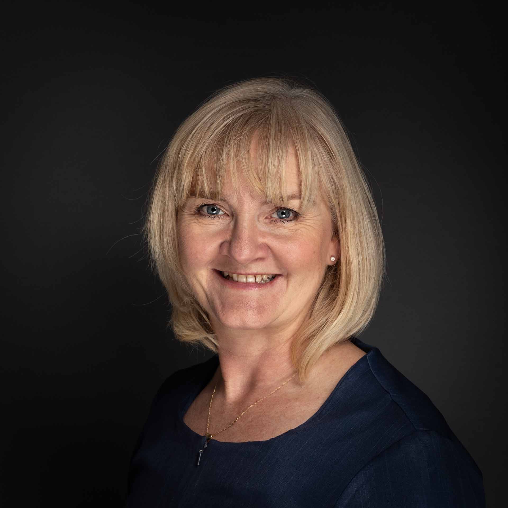 Jane deVera Lee 